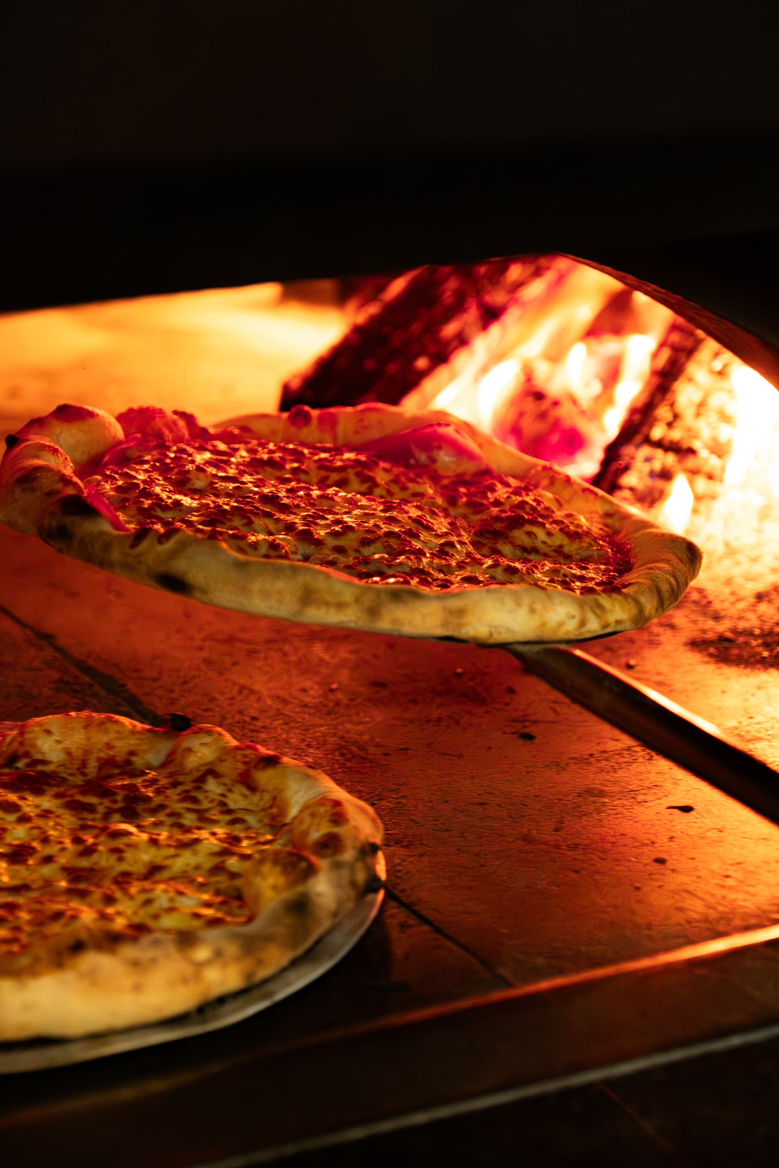 Pizza artesanal da Pizzaria Mónica